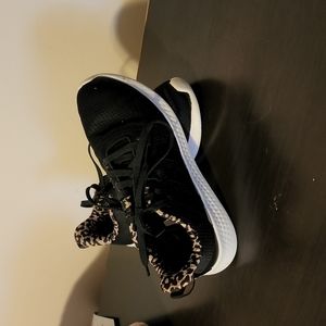 Women, size 8 adidas